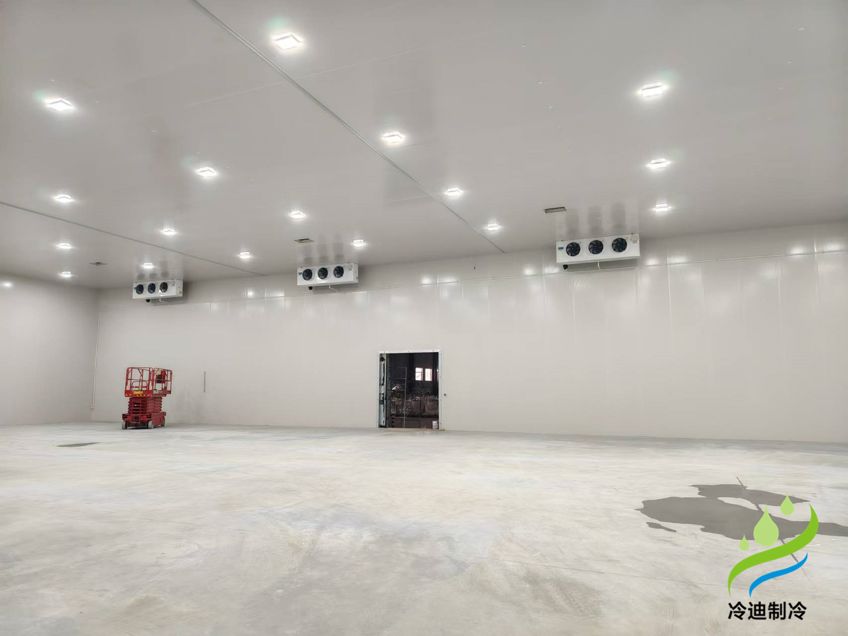 保稅區(qū)安裝500平米陰涼倉庫和冷庫造價多少錢？